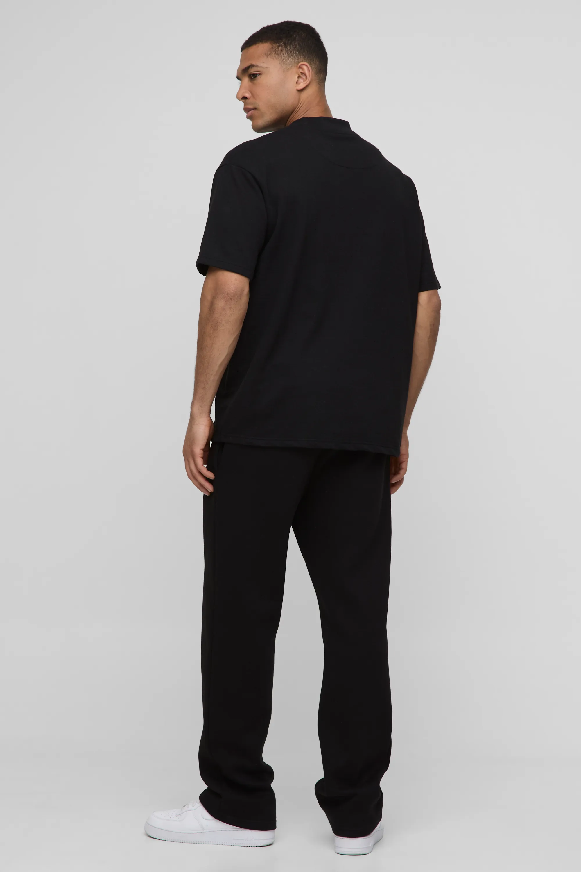 Oversized Extended Neck BM Signature Heavyweight T-Shirt 2 Oversized Extended Neck BM Signature Heavyweight T-Shirt
