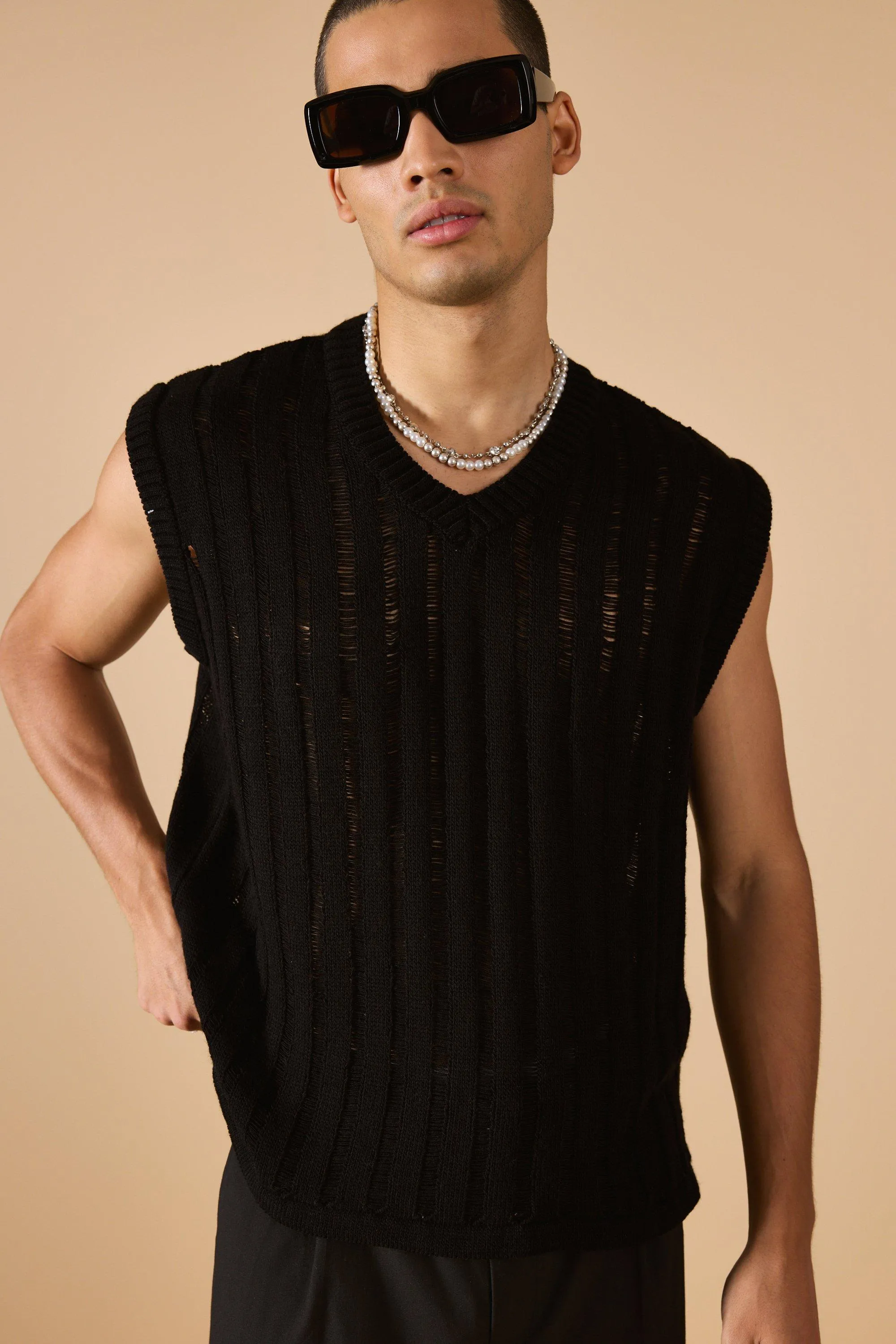 Regular Fit Open Stitch Vest In Black