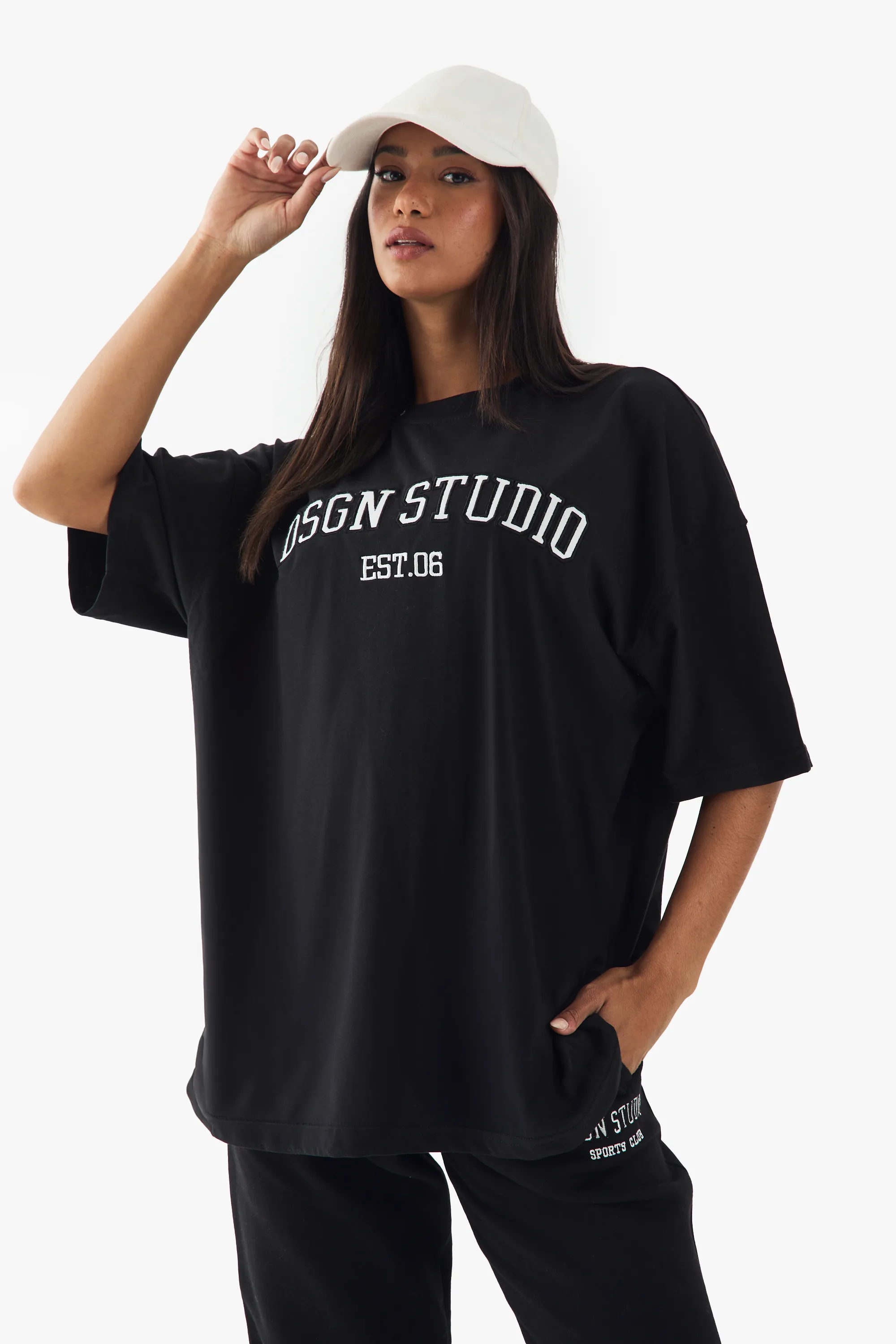 DSGN Studio Applique Oversized T-shirt