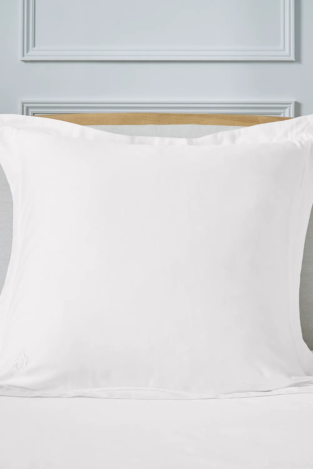 'TB Plain Dye' Cotton Sateen Square Oxford Pillowcase 2 'TB Plain Dye' Cotton Sateen Square Oxford Pillowcase