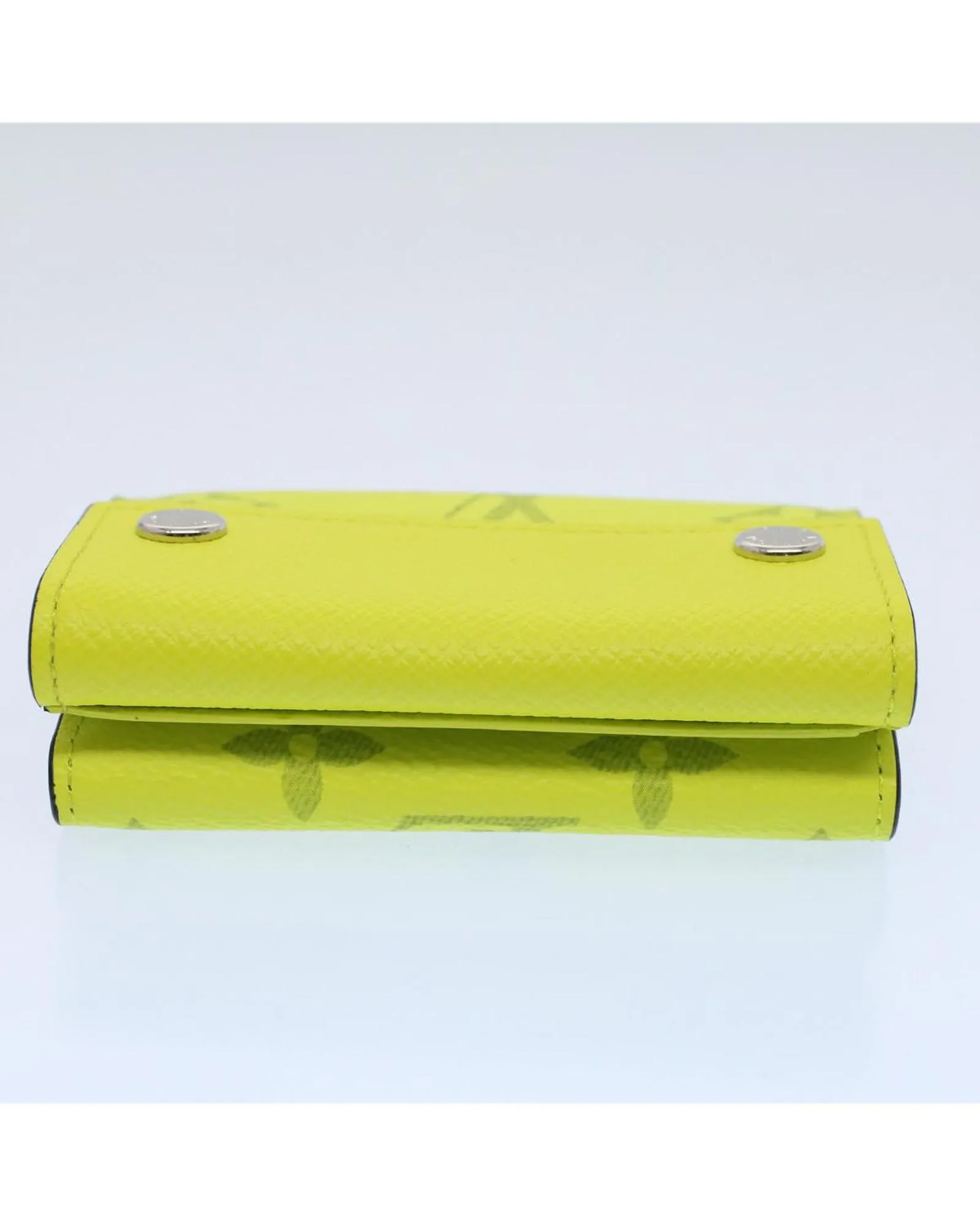 Preloved Compact Trifold Wallet Lime Green- Jaune 6 Preloved Compact Trifold Wallet Lime Green- Jaune