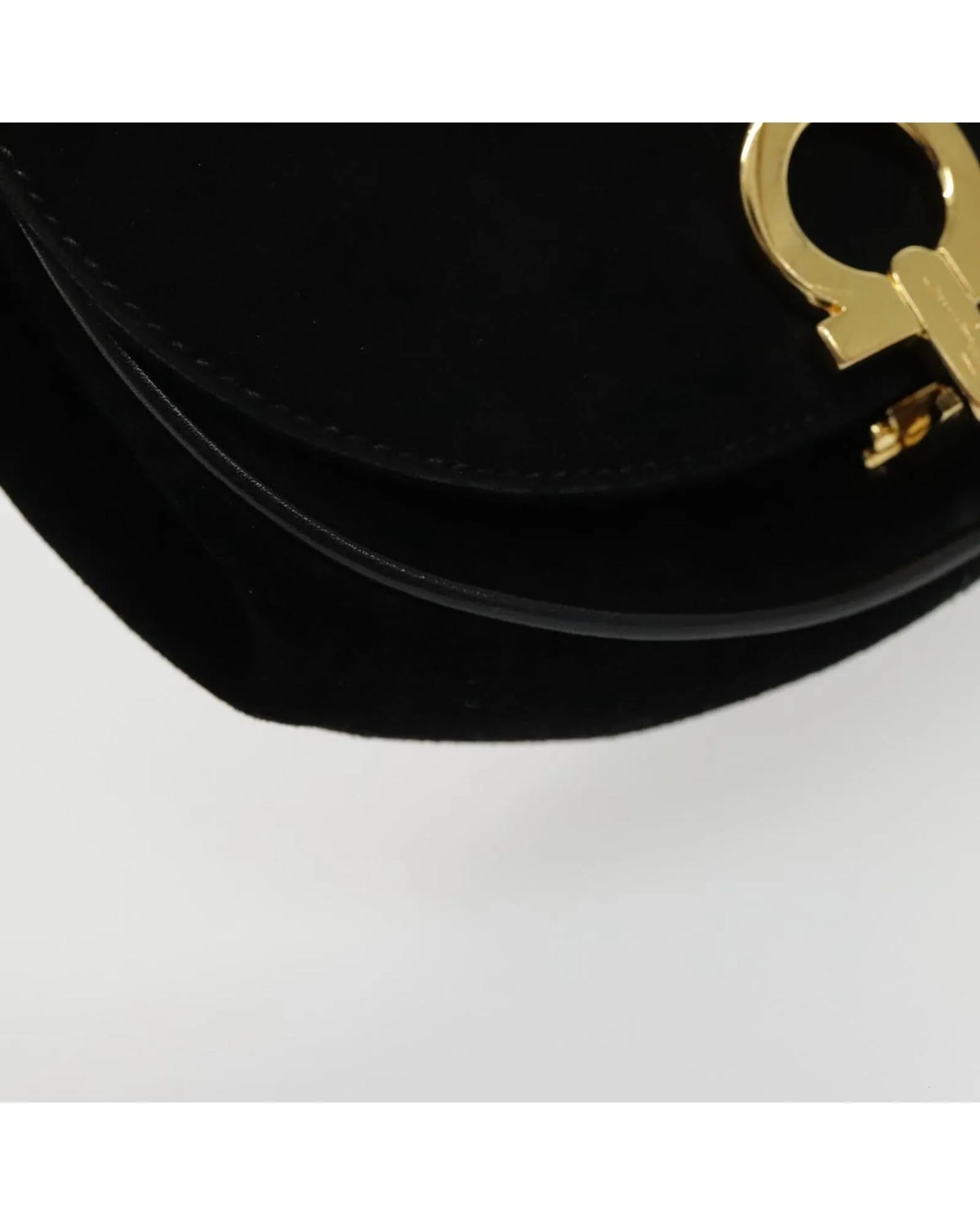 Preloved Suede Shoulder Bag Chain Strap- Black 8 Preloved Suede Shoulder Bag Chain Strap- Black