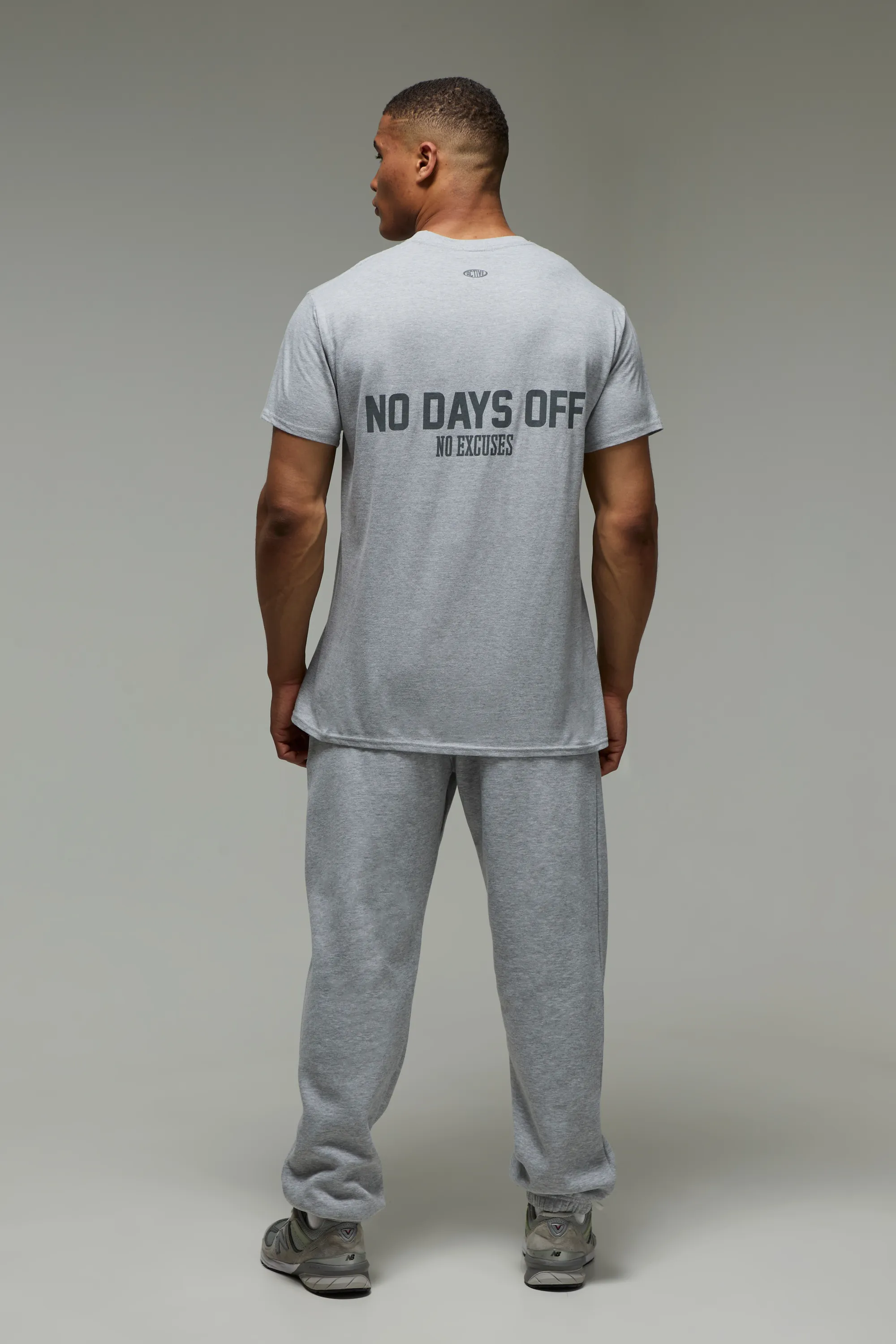 MAN Active No Days Off Oversized T-Shirt 2 MAN Active No Days Off Oversized T-Shirt