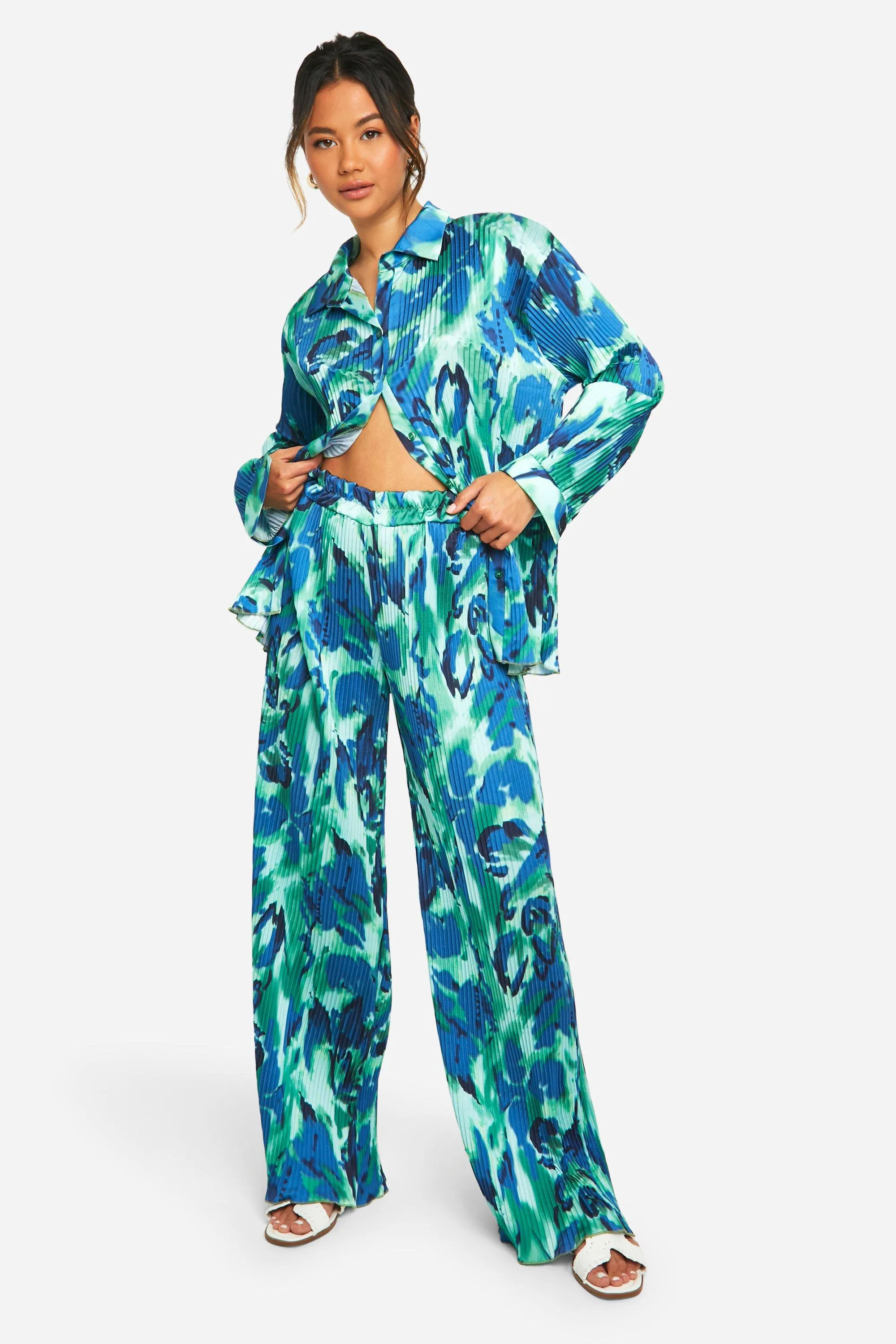 Abstract Plisse Wide Leg Trousers