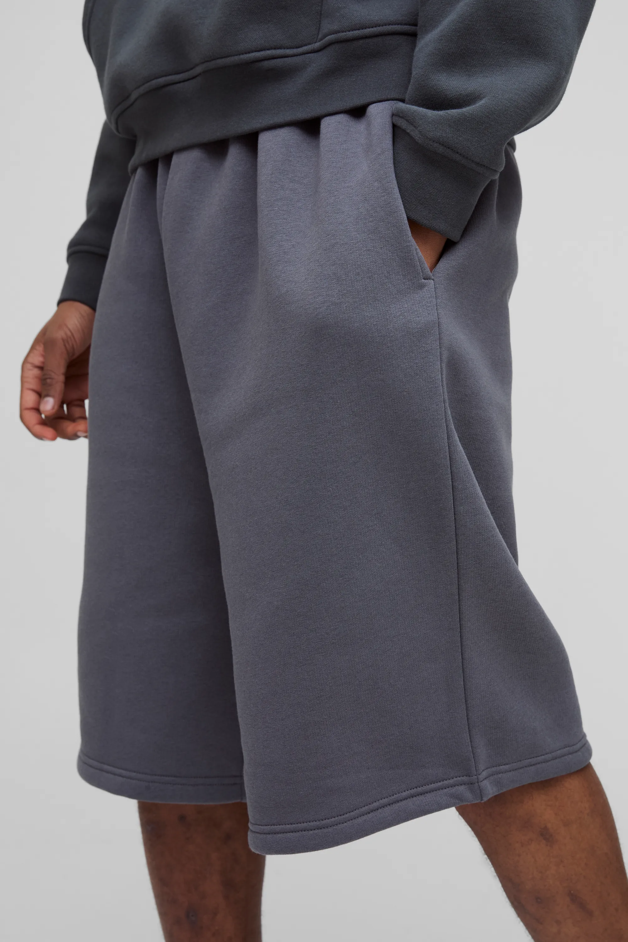 Tall Oversized Drop Crotch Basic Shorts 3 Tall Oversized Drop Crotch Basic Shorts