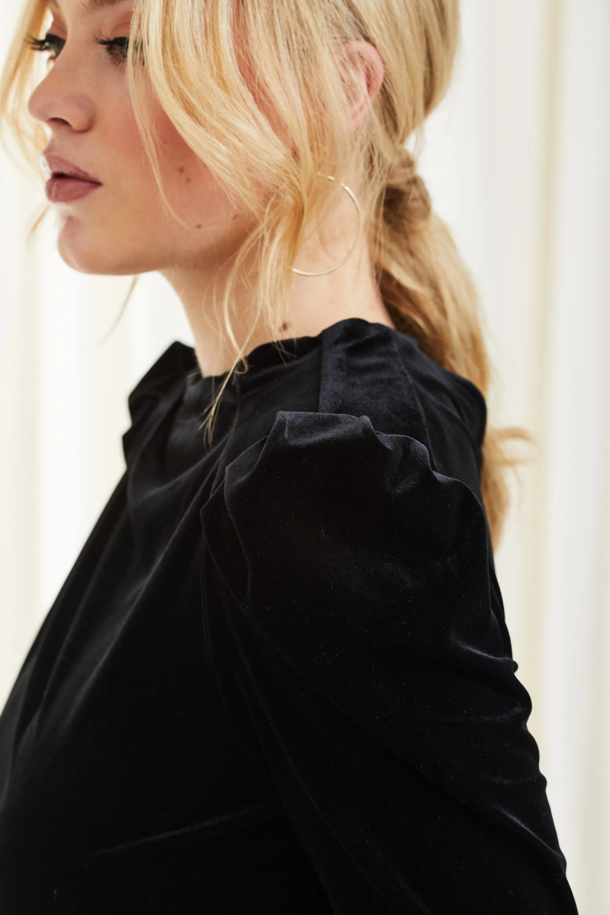 Shoulder Pad Velvet Dress 5 Shoulder Pad Velvet Dress