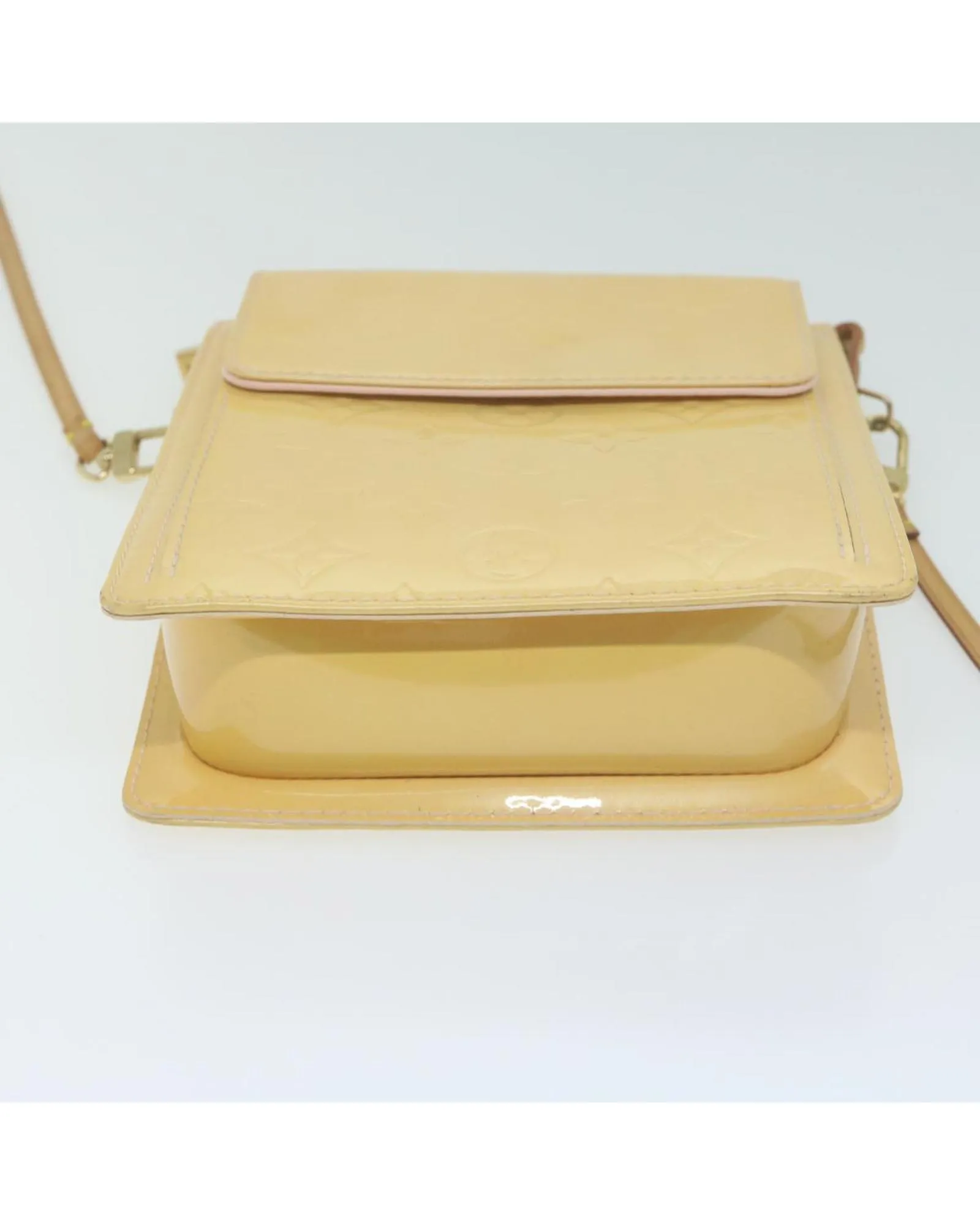 Preloved Pochette M90096 Patent Leather Beige- Marshmallow Pink 9 Preloved Pochette M90096 Patent Leather Beige- Marshmallow Pink