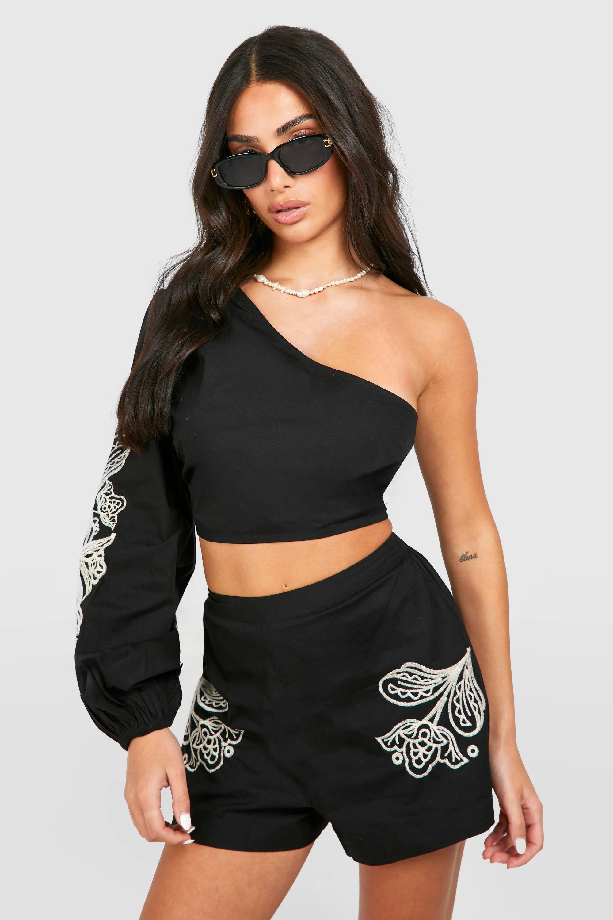 Petite Asymmetric Embroidery Puff Sleeve Crop Top 4 Petite Asymmetric Embroidery Puff Sleeve Crop Top
