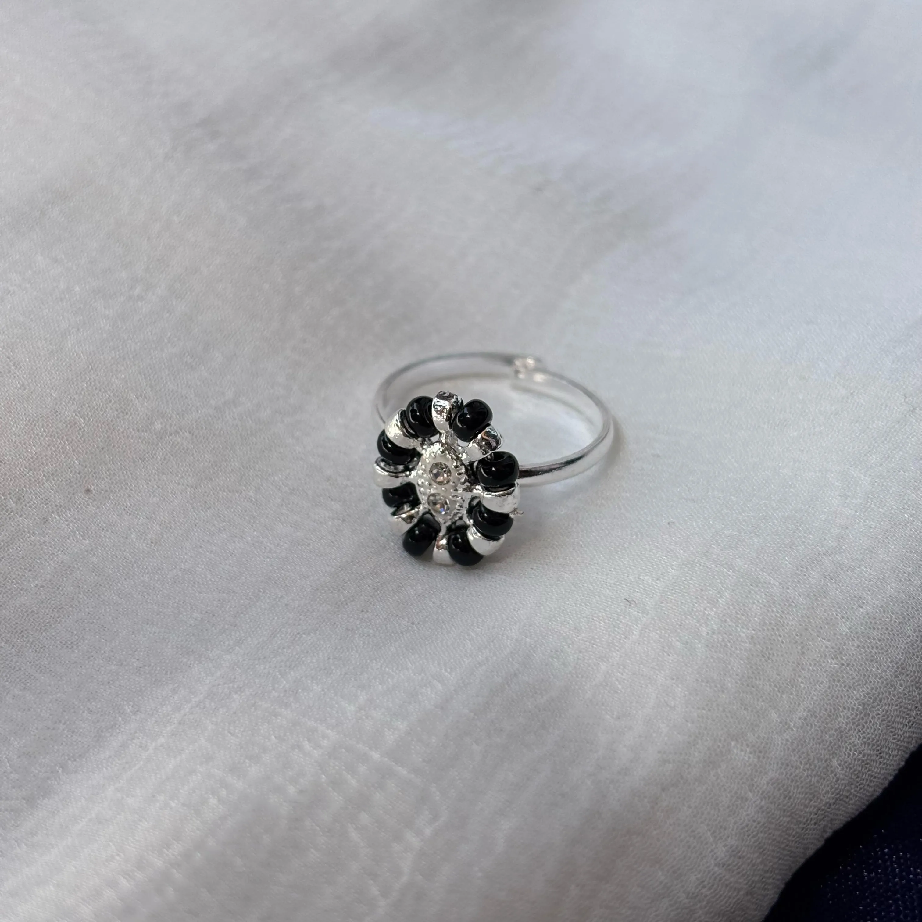 Adjustable Silver Black Floral Slim Daisy Dainty Midi Ring 1 Adjustable Silver Black Floral Slim Daisy Dainty Midi Ring