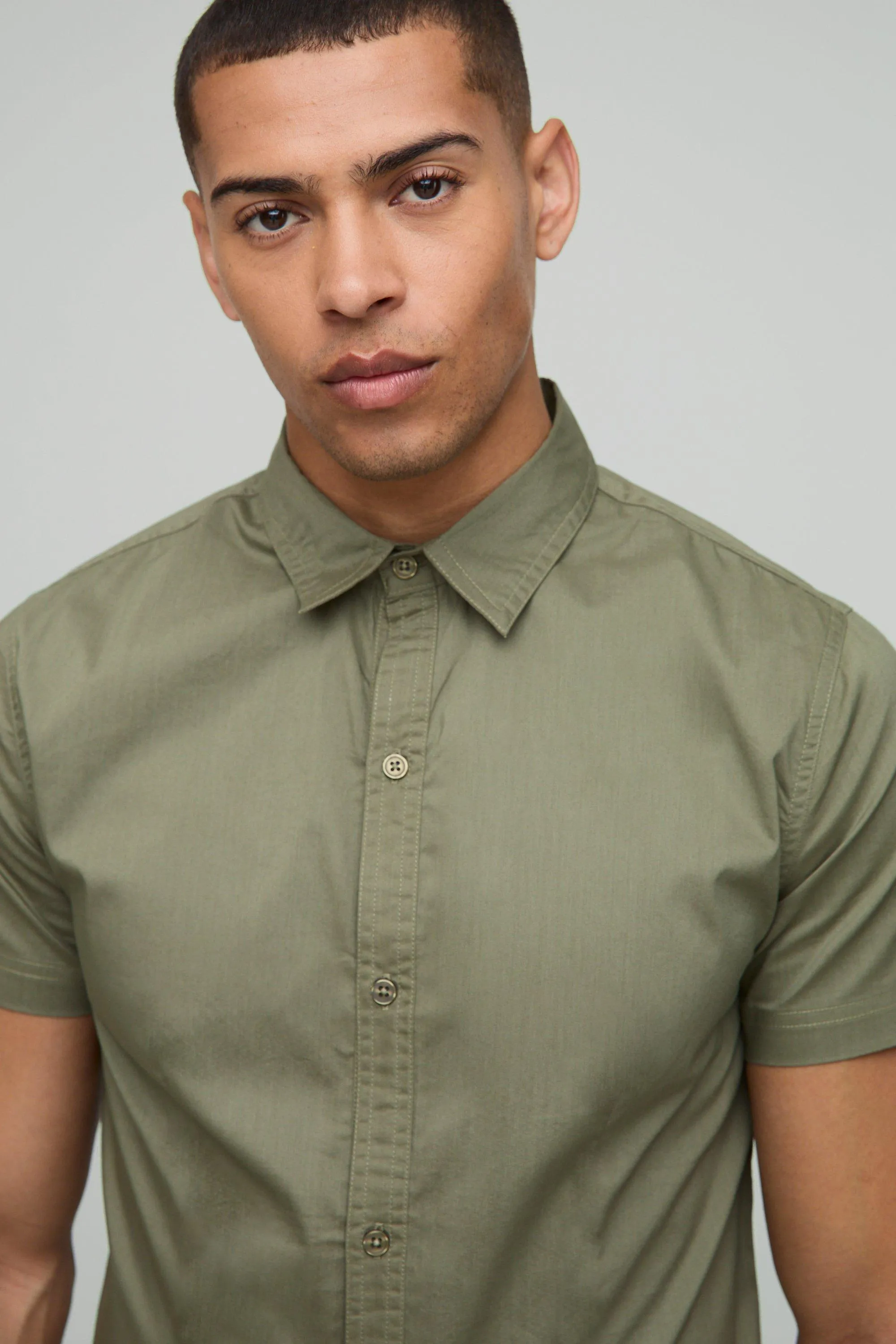 Stretch Fit Basic Short Sleeve Collared Shirt 3 Stretch Fit Basic Short Sleeve Collared Shirt