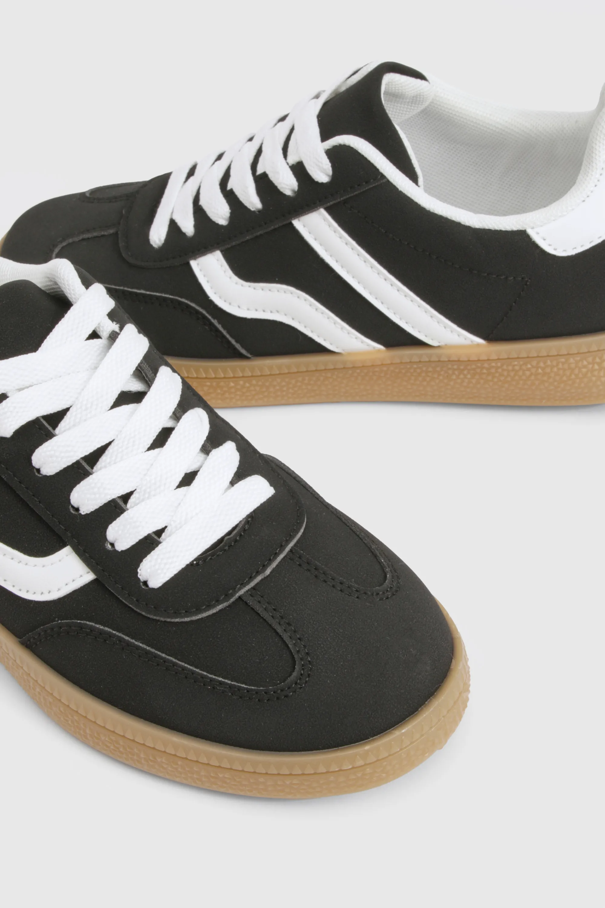 Gum Sole Striped Trainers 6 Gum Sole Striped Trainers
