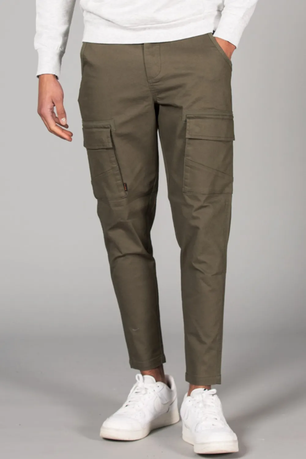 Straight Leg Cargo-Style Trousers 1 Straight Leg Cargo-Style Trousers