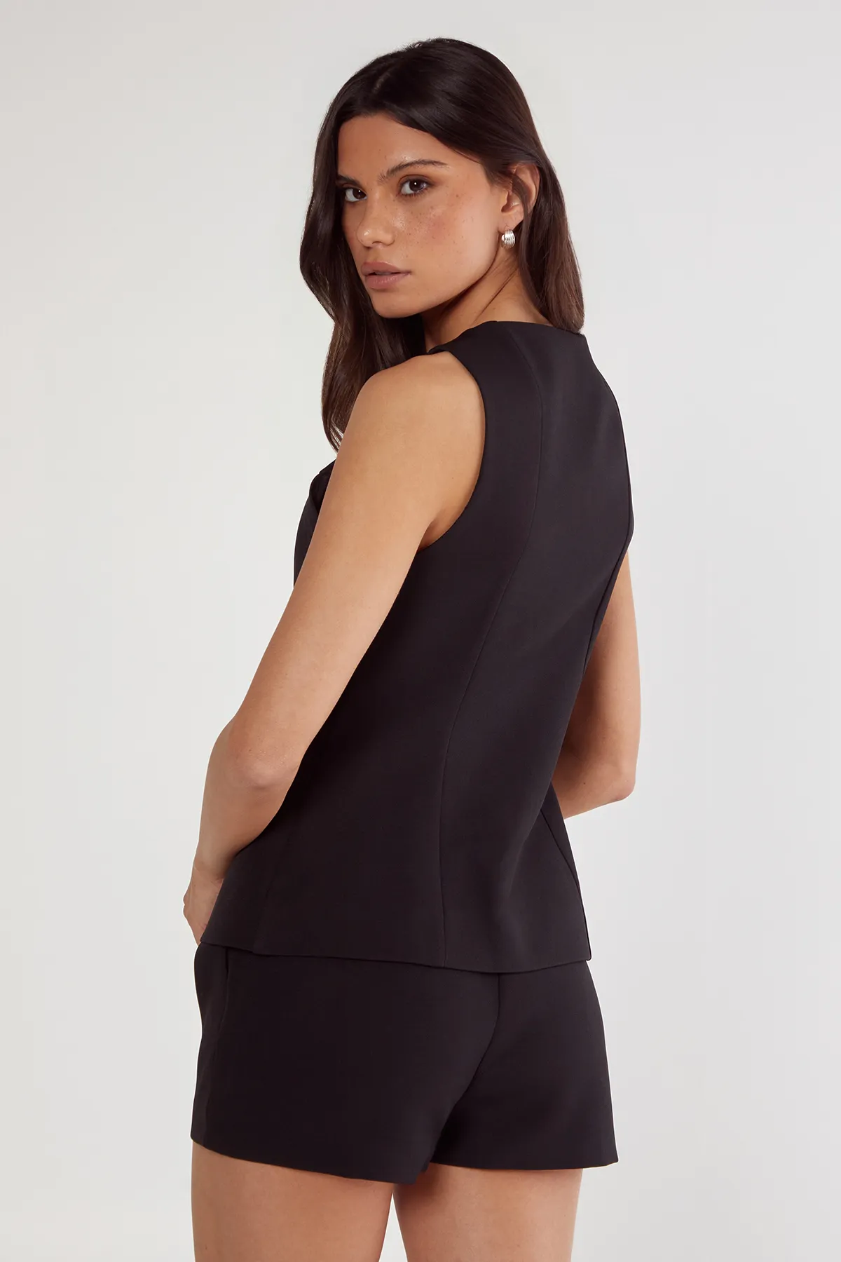 Shell Trim Detail Tailored Short 4 Shell Trim Detail Tailored Short