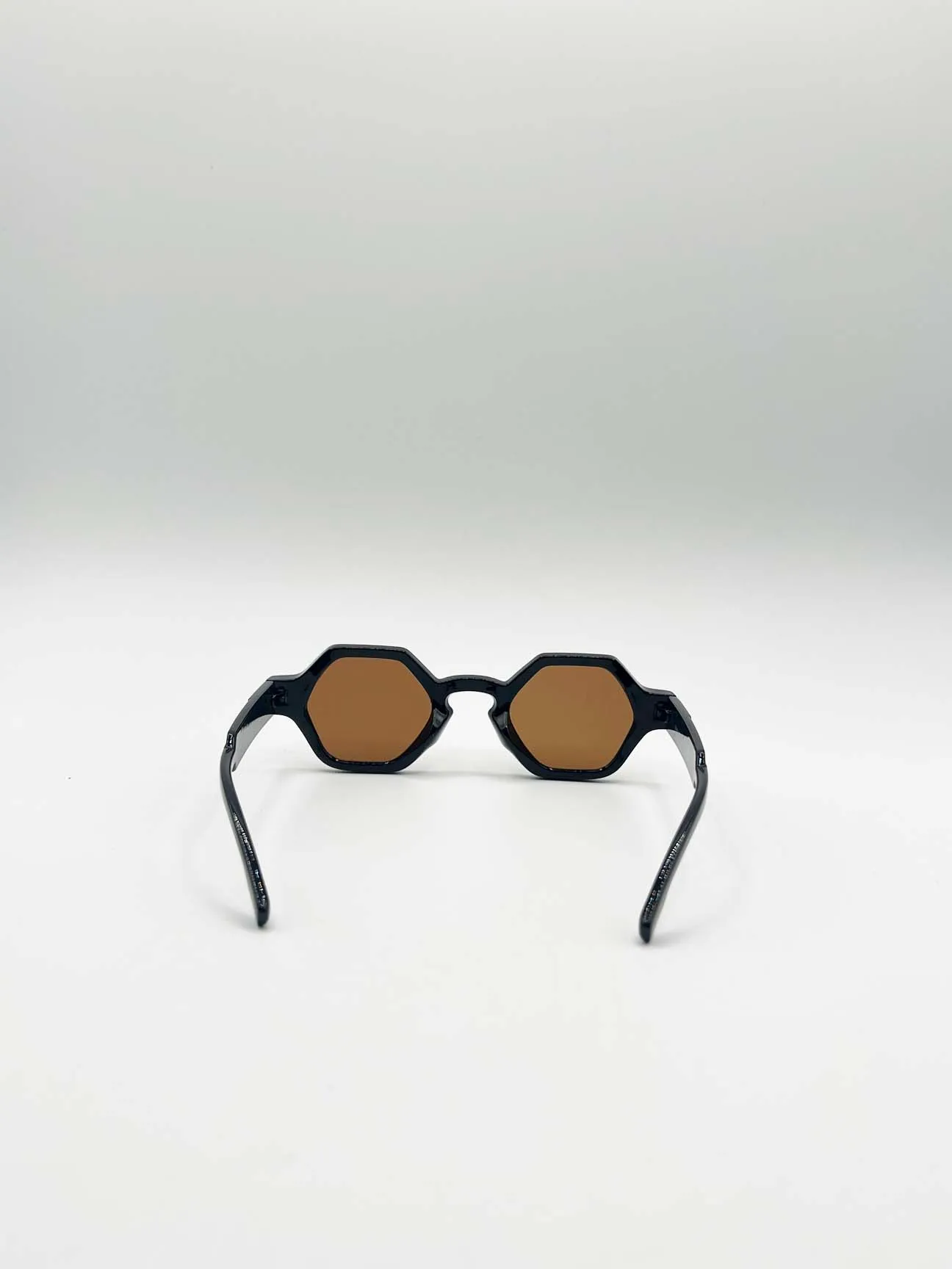 Round Hexagon Sunglasses in Black and Brown 6 Round Hexagon Sunglasses in Black and Brown