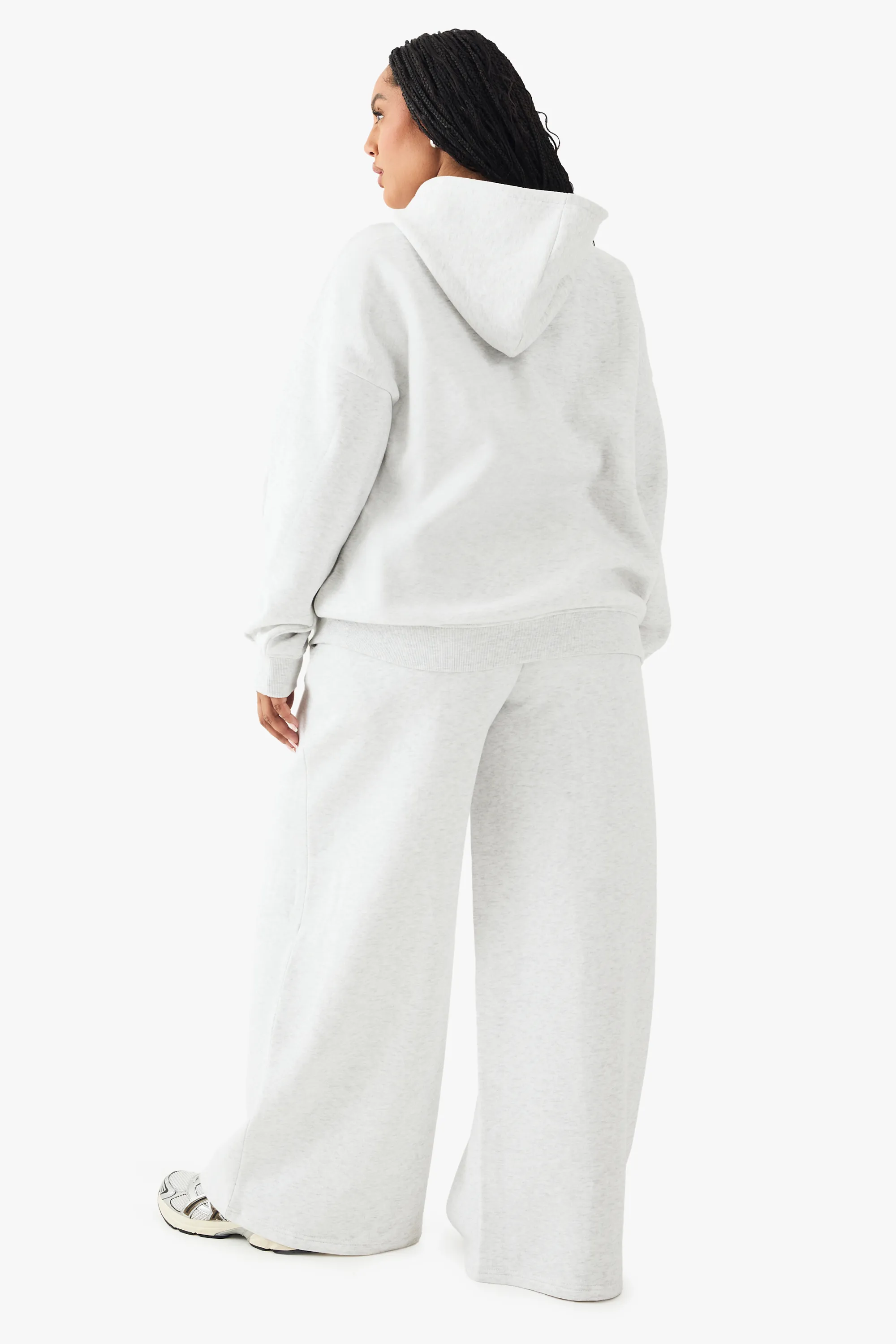 Plus DSGN Studio Tie Waist Wide Leg Jogger 2 Plus DSGN Studio Tie Waist Wide Leg Jogger
