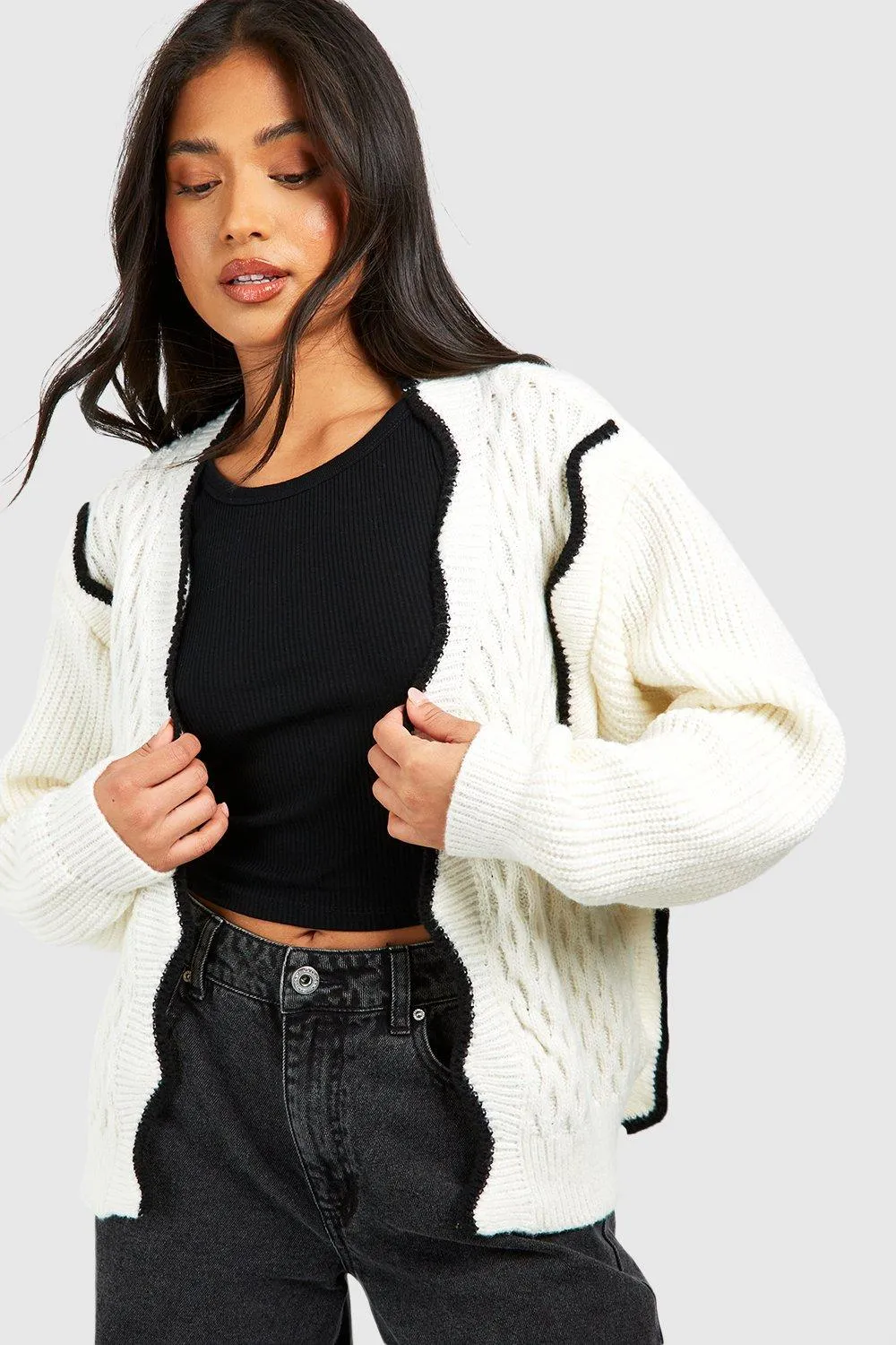 Petite Scallop Edge Detail Cardigan 4 Petite Scallop Edge Detail Cardigan