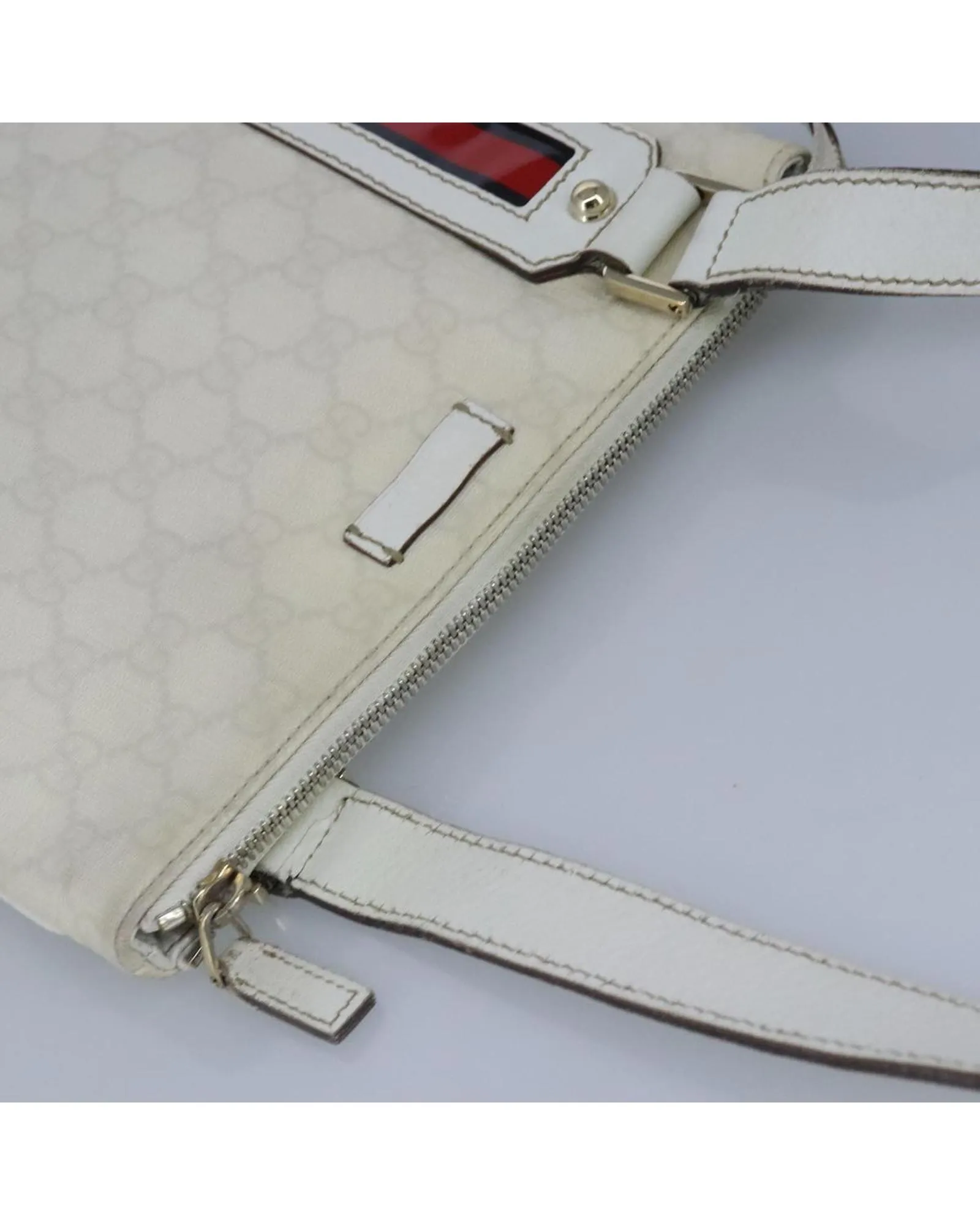 Preloved GG Canvas Crossbody Bag- Pink Shoulder Bags 7 Preloved GG Canvas Crossbody Bag- Pink Shoulder Bags