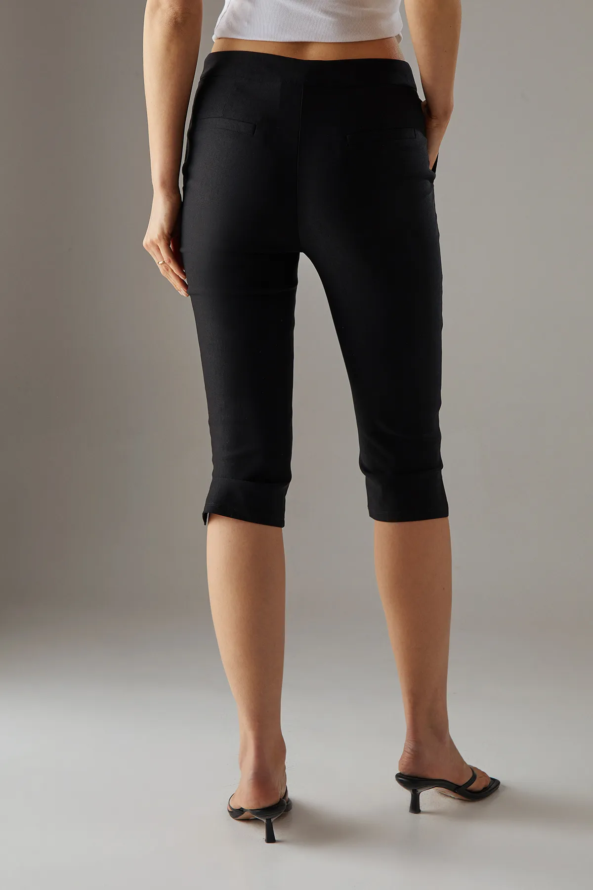 Capri Trousers 4 Capri Trousers