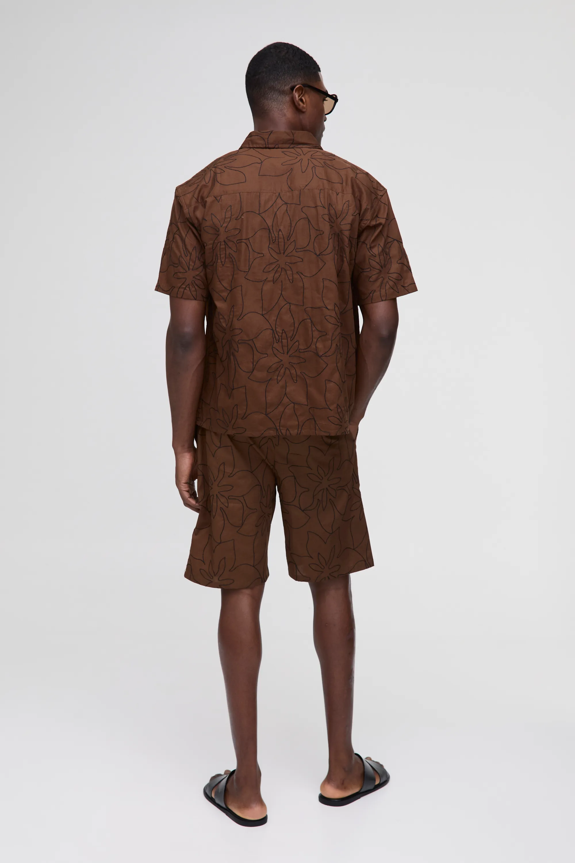Oversized Collared Shirt & Relaxed Short Set 2 Oversized Collared Shirt & Relaxed Short Set