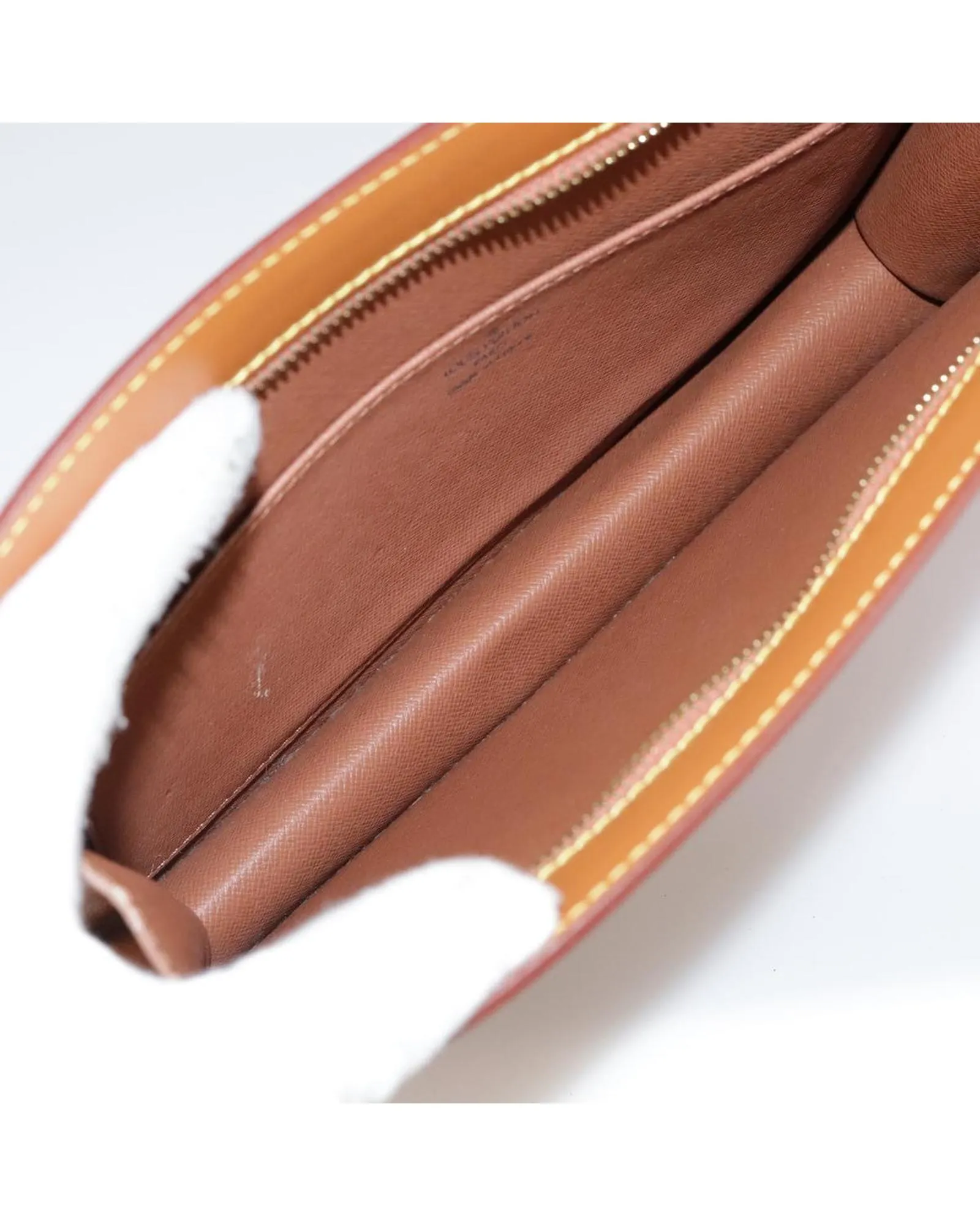 Preloved Leather Clutch Wallet- Brown Clutches 11 Preloved Leather Clutch Wallet- Brown Clutches