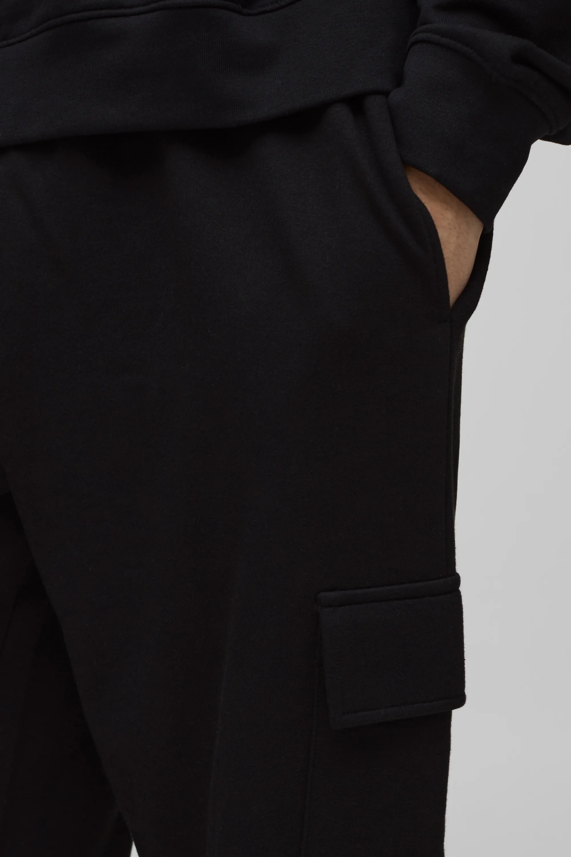 Lightweight Basic Oversized Fit Cargo Jogger 3 Lightweight Basic Oversized Fit Cargo Jogger